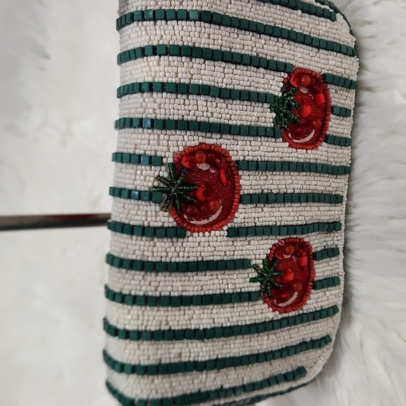 🔹️Made In India Beaded Handcrafted Tomato Design Handbag ✨️🍅 - Picture 7 of 9